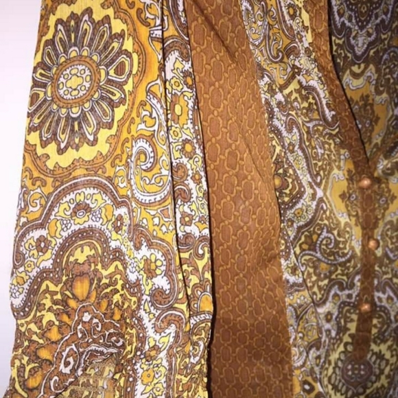 Cute Boho sheer top - Picture 3 of 4